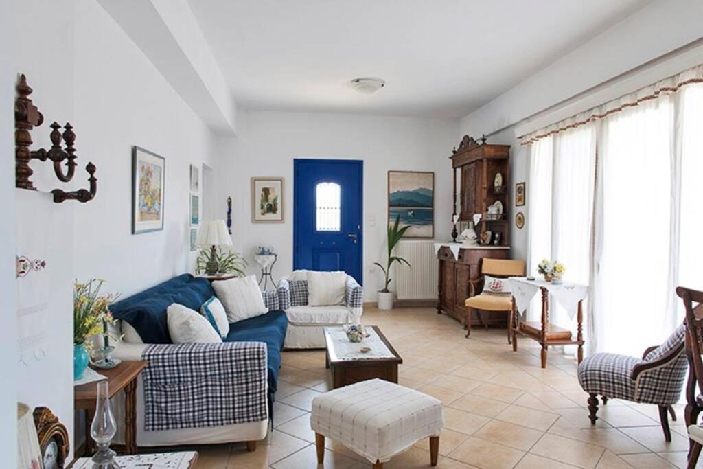 Palmaya Villa, Unique Seafront Experience Vagia  Luaran gambar